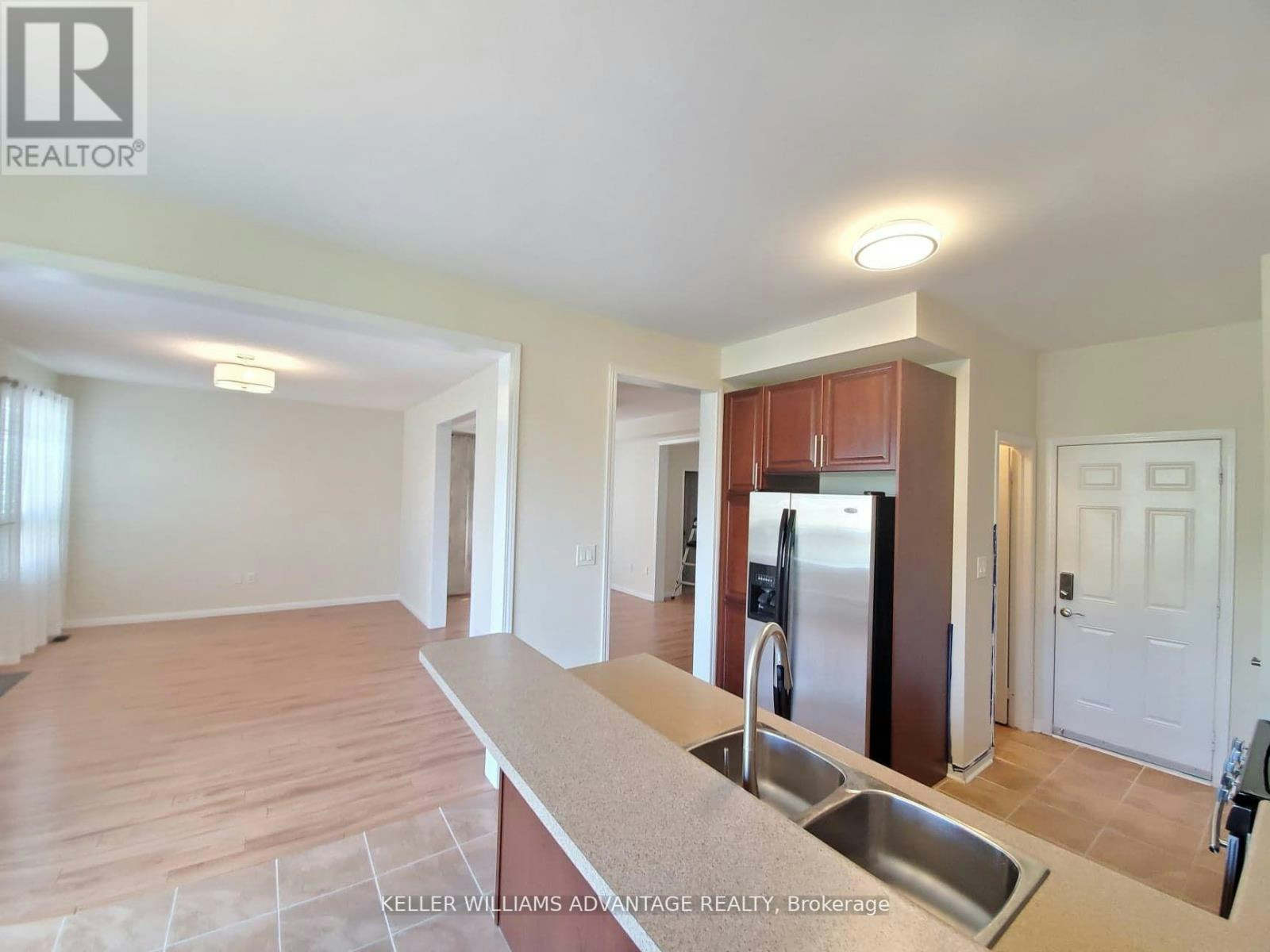 3827 Janice Drive, Mississauga, ON, L5M 7Y6 - 7