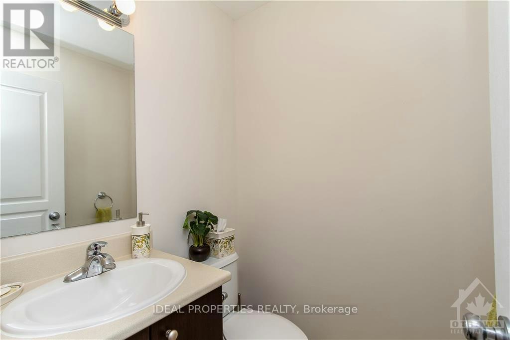 6063 Bluff Drive NORTH, Ottawa, ON, K1V 2L6 - 5