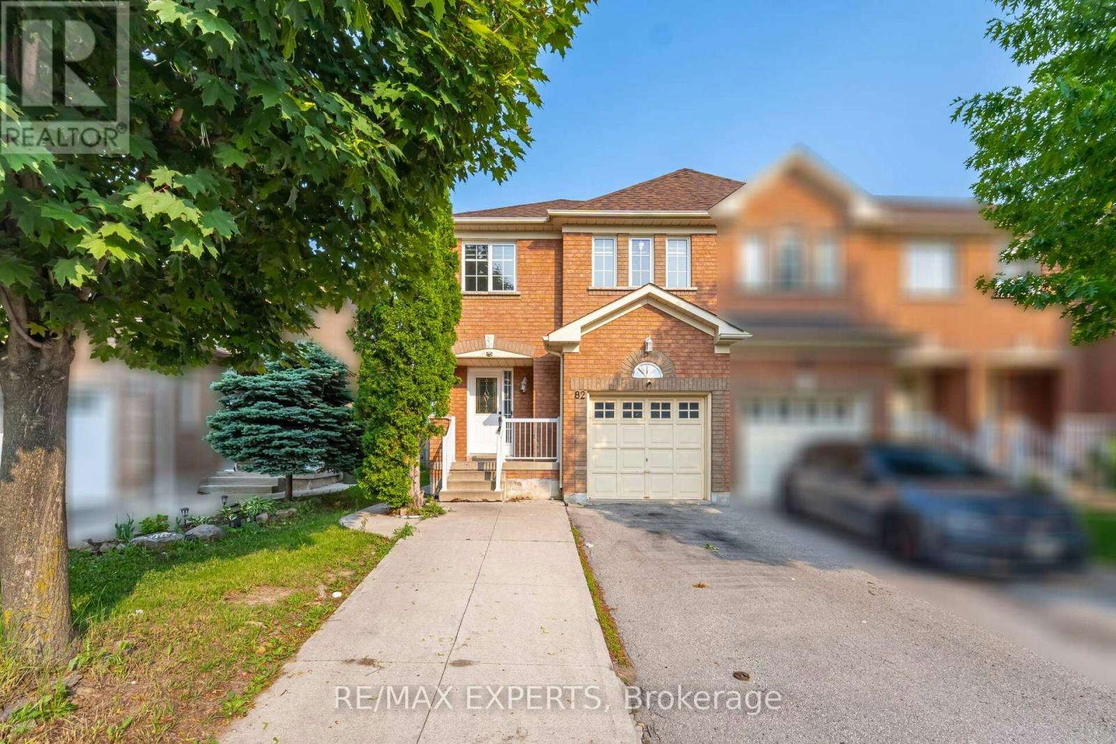 82 Twin Pines Crescent, Brampton, ON, L7A 1M8 - 2