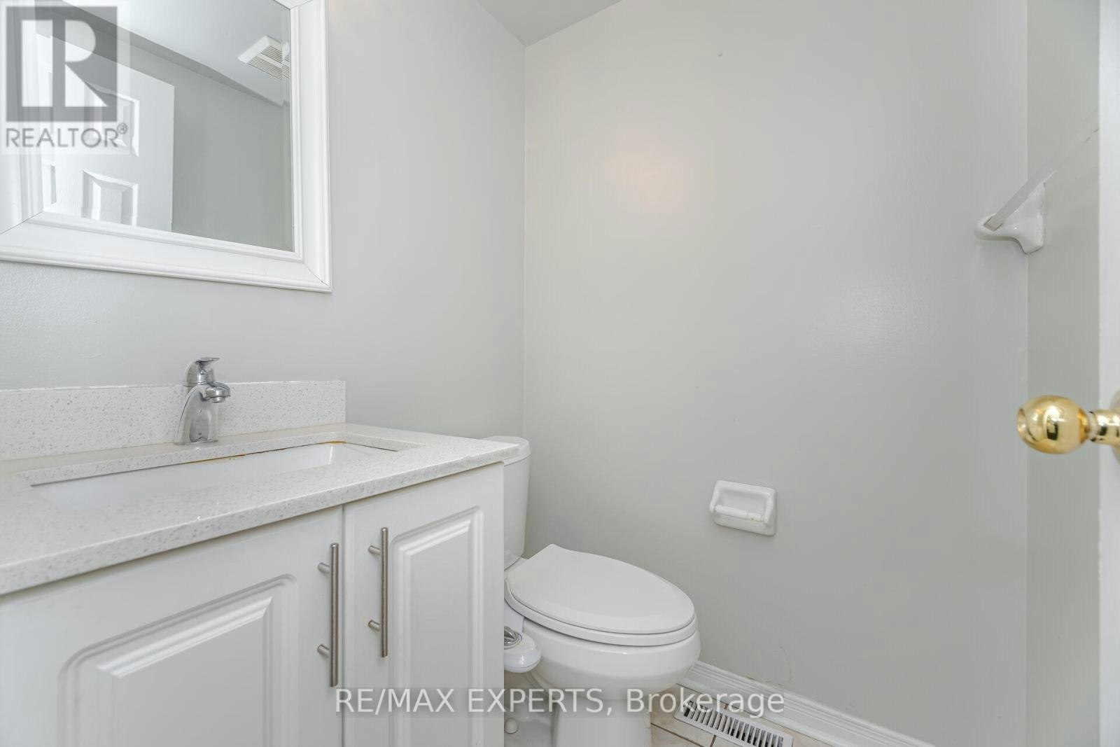 82 Twin Pines Crescent, Brampton, ON, L7A 1M8 - 10