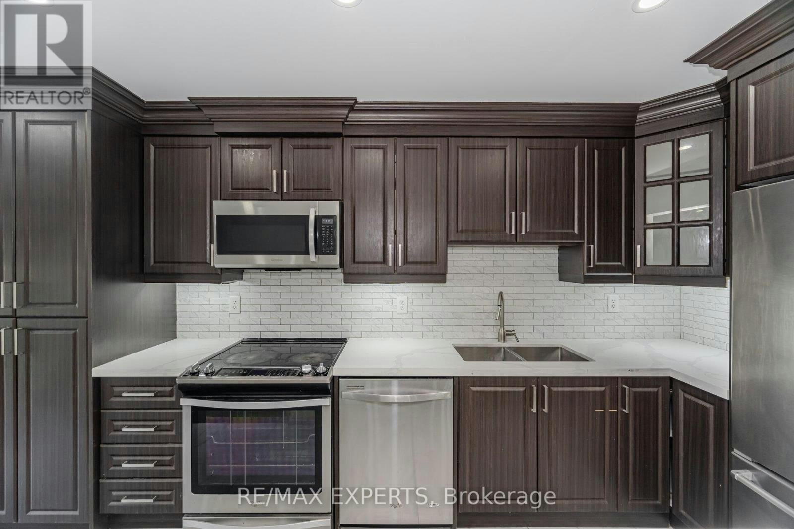 82 Twin Pines Crescent, Brampton, ON, L7A 1M8 - 9