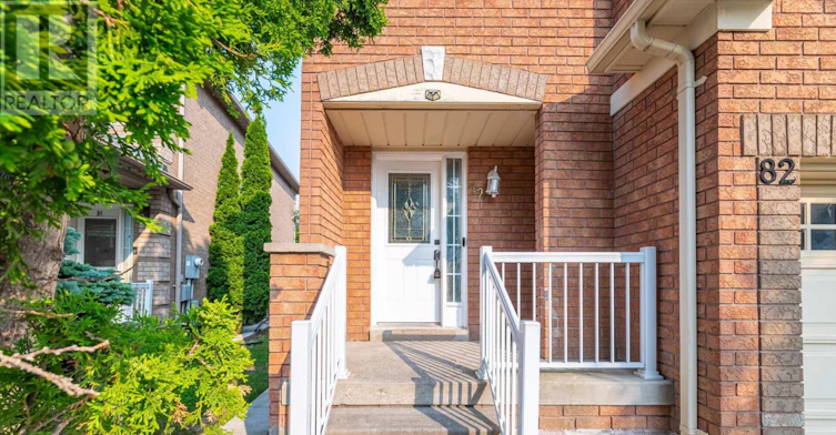 82 Twin Pines Crescent, Brampton, ON, L7A 1M8 - 3