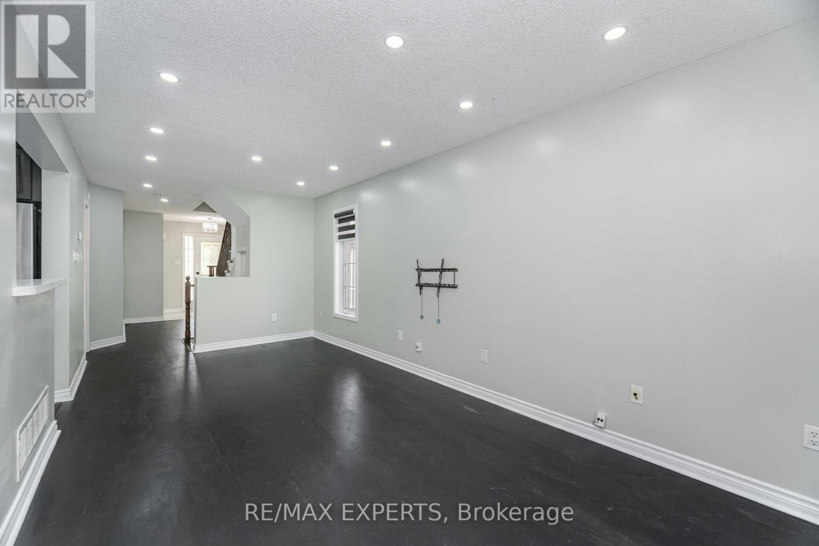82 Twin Pines Crescent, Brampton, ON, L7A 1M8 - 7