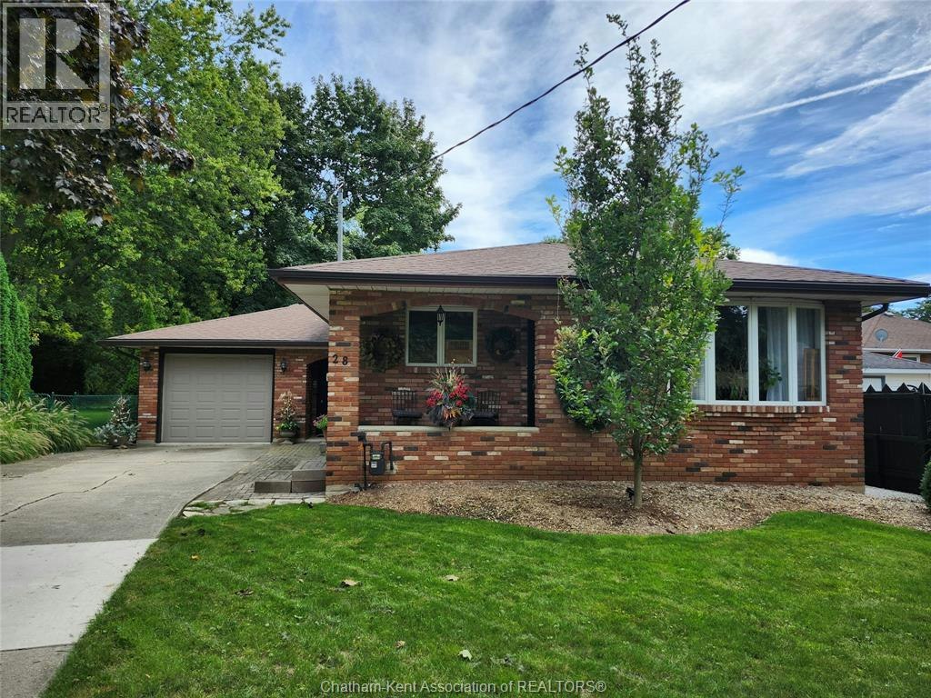 28 Jackson Drive, Chatham-Kent, ON, N7L 2N9
