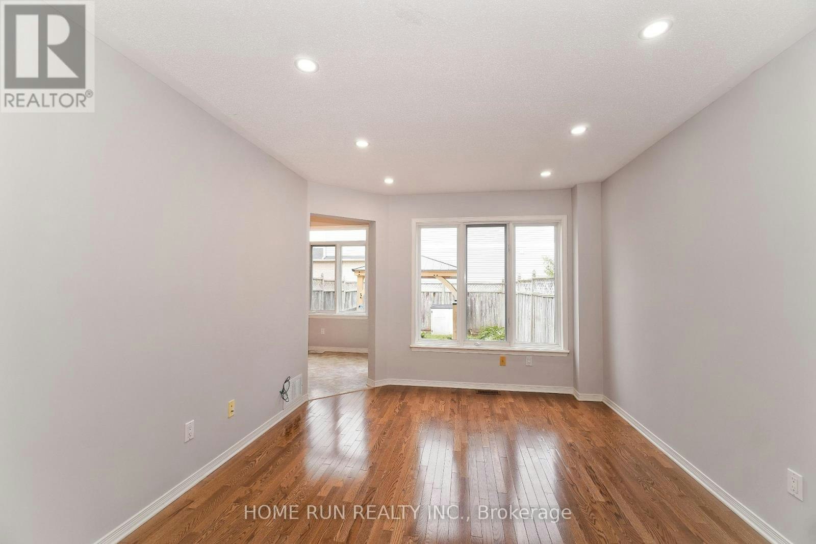 85 Palmadeo Drive, Ottawa, ON, K2J 4Z4 - 9