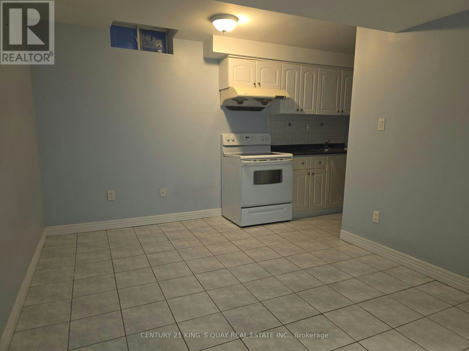 LL-305 Castan Avenue, Markham, ON, L3R 4S2 - 7