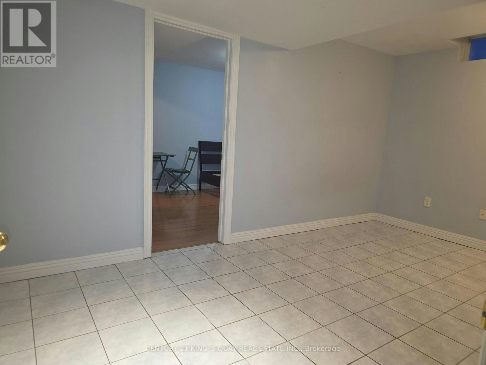 LL-305 Castan Avenue, Markham, ON, L3R 4S2 - 6
