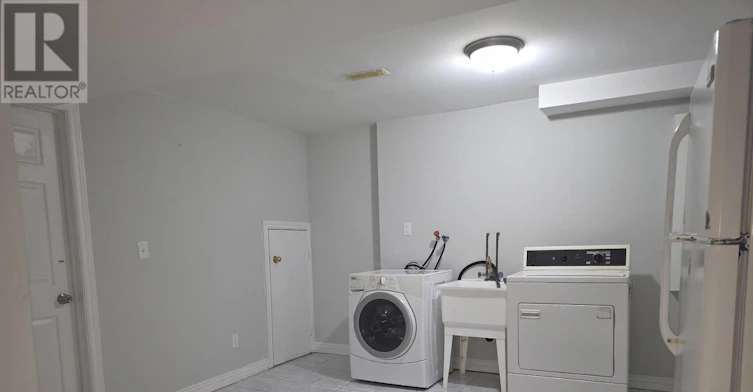 LL-305 Castan Avenue, Markham, ON, L3R 4S2 - 9