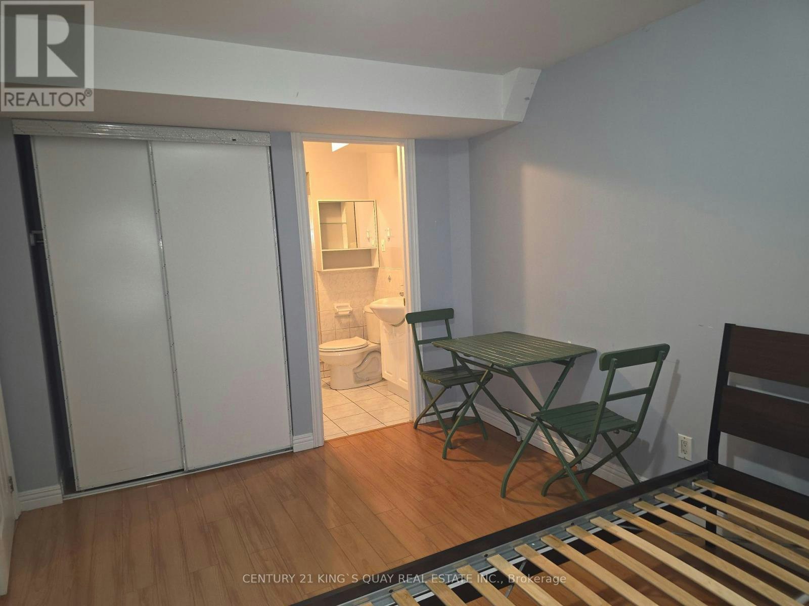 LL-305 Castan Avenue, Markham, ON, L3R 4S2 - 4