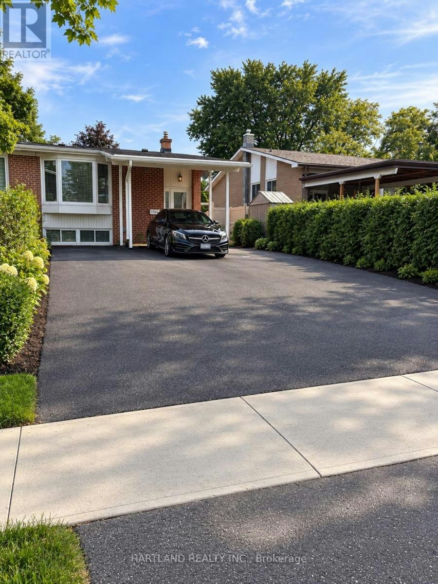 1841 Sandgate Crescent, Mississauga, ON, L5J 2E7