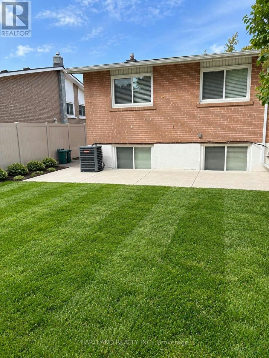 1841 Sandgate Crescent, Mississauga, ON, L5J 2E7 - 13