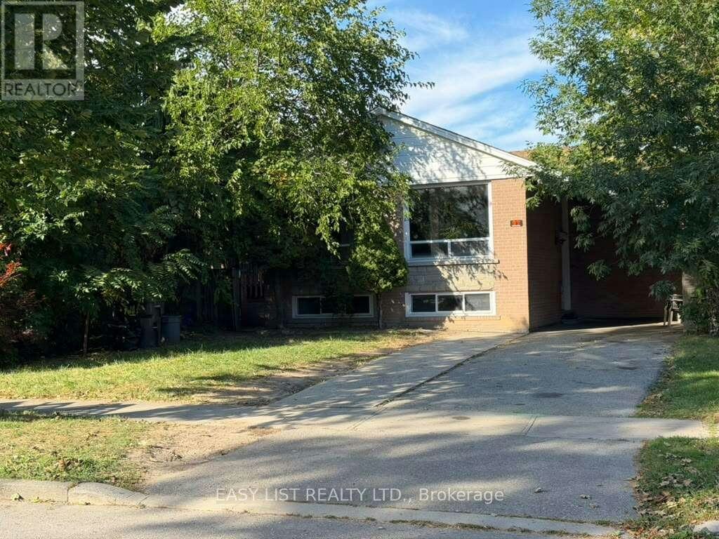 22 Foxcote Crescent, Toronto, ON, M9C 4B8