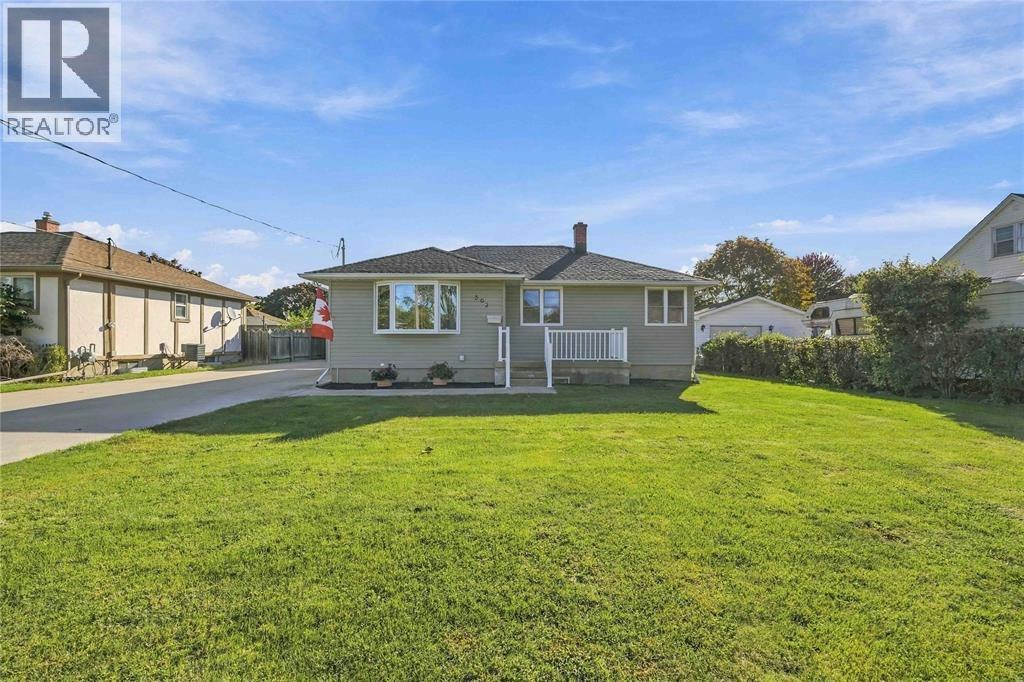 502 Indian Road North, Sarnia, ON, N7T 5B3