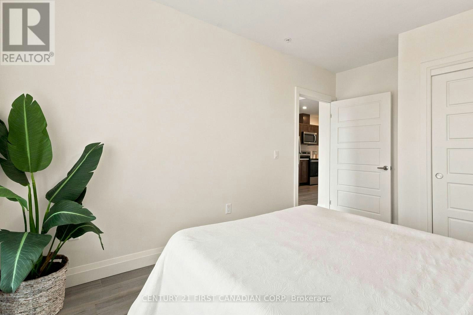 311-5 Wake Robin Drive, Kitchener, ON, N2S 3L5 - 20