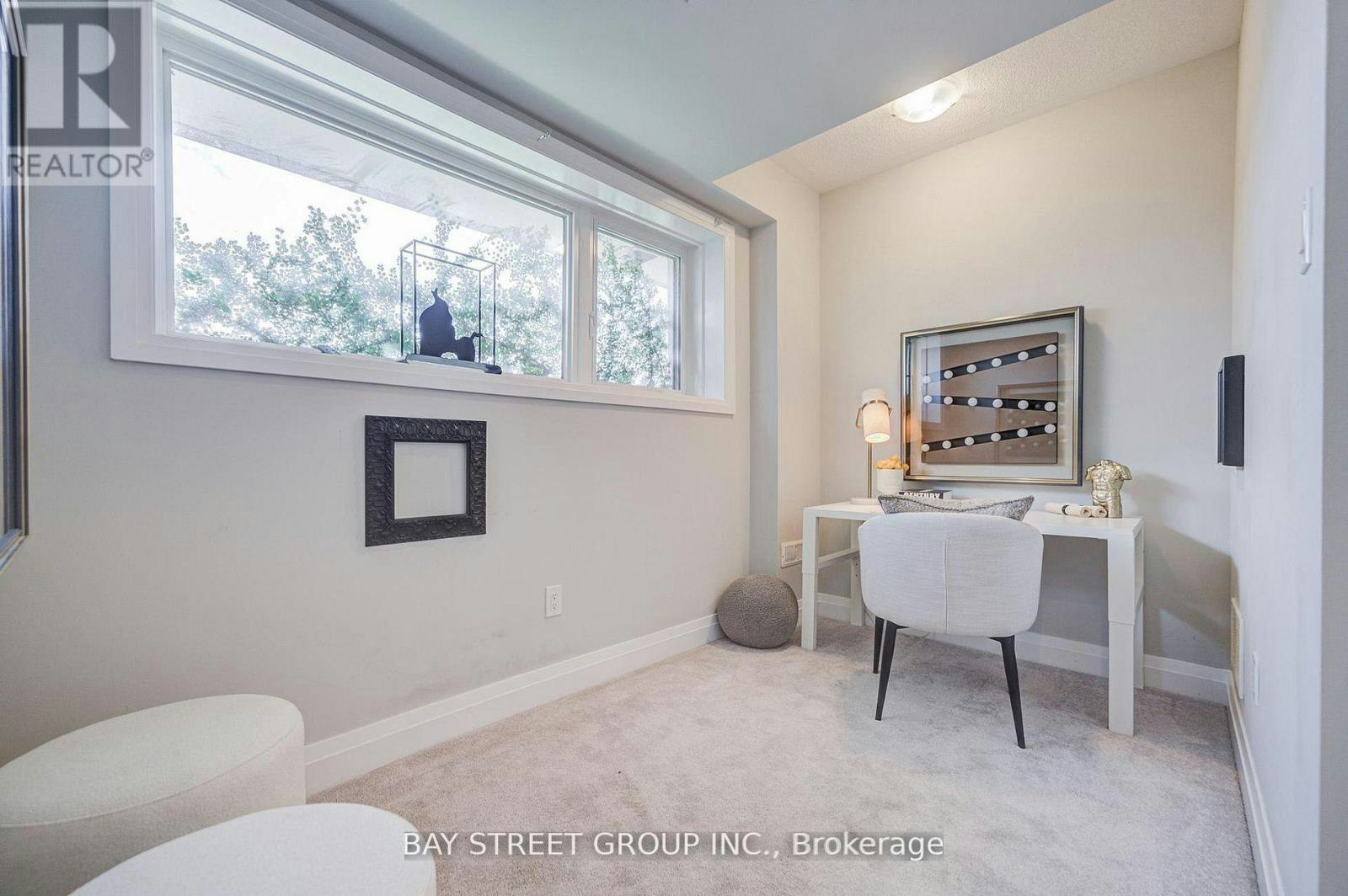 6 Teasel Way, Markham, ON, L3R 9S3 2