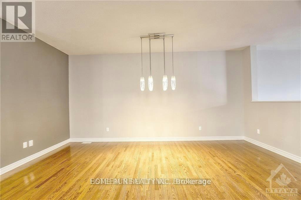 206 Broxburn Crescent, Ottawa, ON, K2J 0N7 - 7