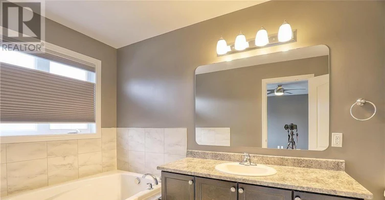 206 Broxburn Crescent, Ottawa, ON, K2J 0N7 - 20