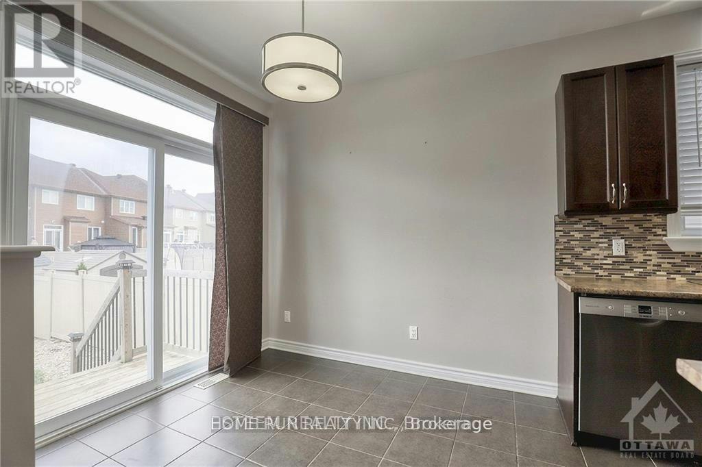 206 Broxburn Crescent, Ottawa, ON, K2J 0N7 - 12