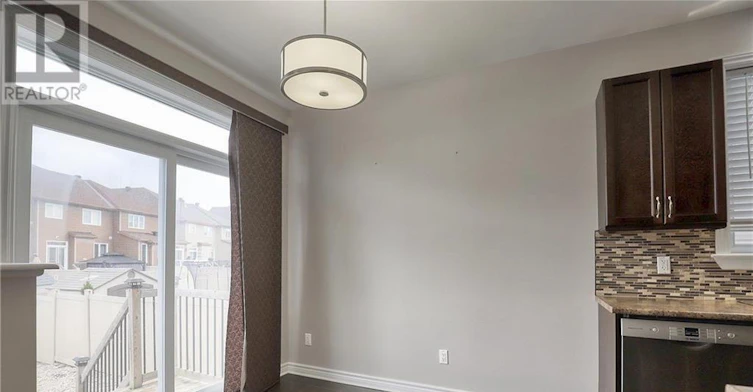 206 Broxburn Crescent, Ottawa, ON, K2J 0N7 - 12