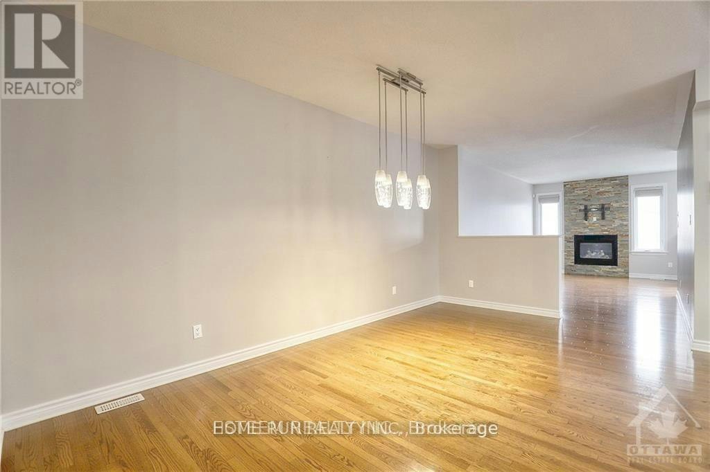 206 Broxburn Crescent, Ottawa, ON, K2J 0N7 - 6