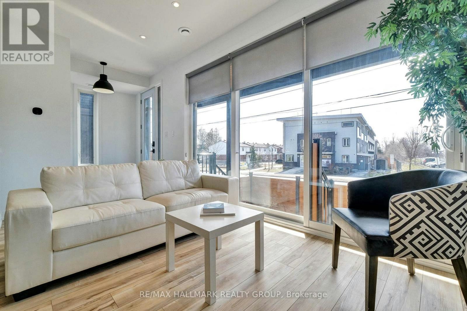 1 711a Carsons Road, Ottawa, ON, K1K 2H2 - 7