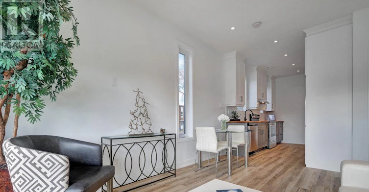 1 711a Carsons Road, Ottawa, ON, K1K 2H2 - 8