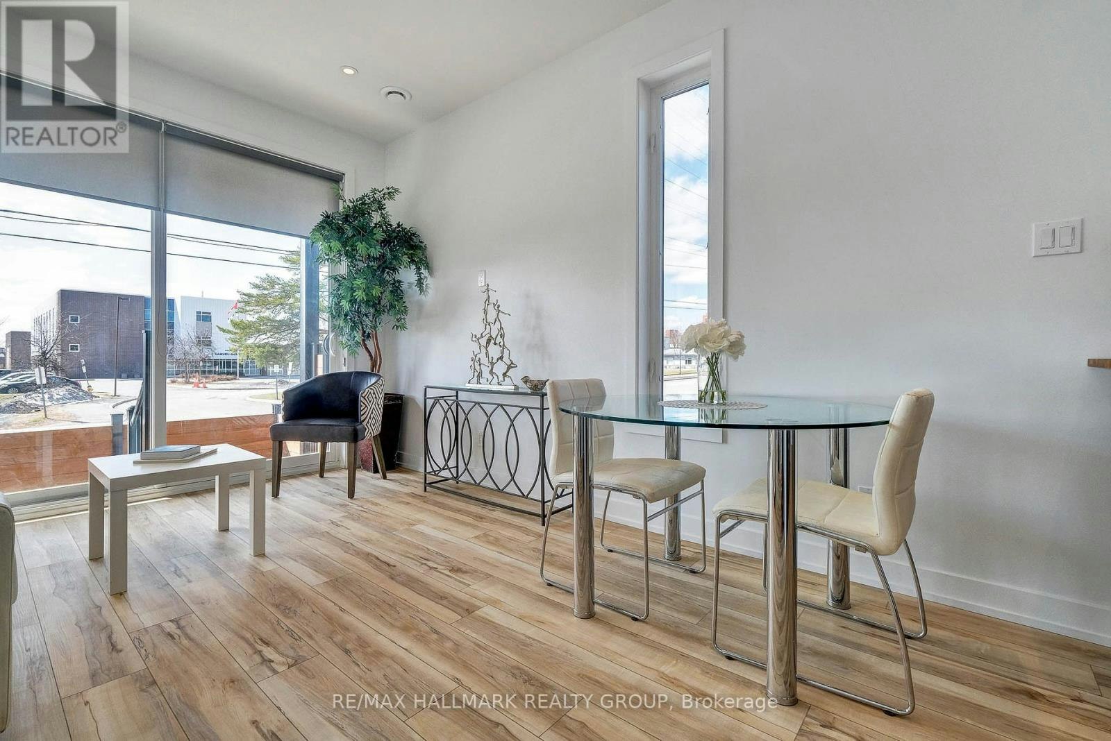 1 711a Carsons Road, Ottawa, ON, K1K 2H2 - 9