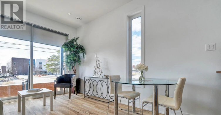 1 711a Carsons Road, Ottawa, ON, K1K 2H2 - 9