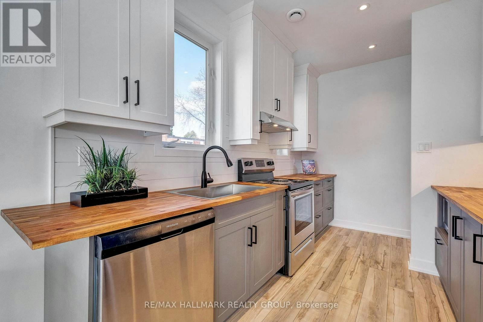 1 711a Carsons Road, Ottawa, ON, K1K 2H2 - 13