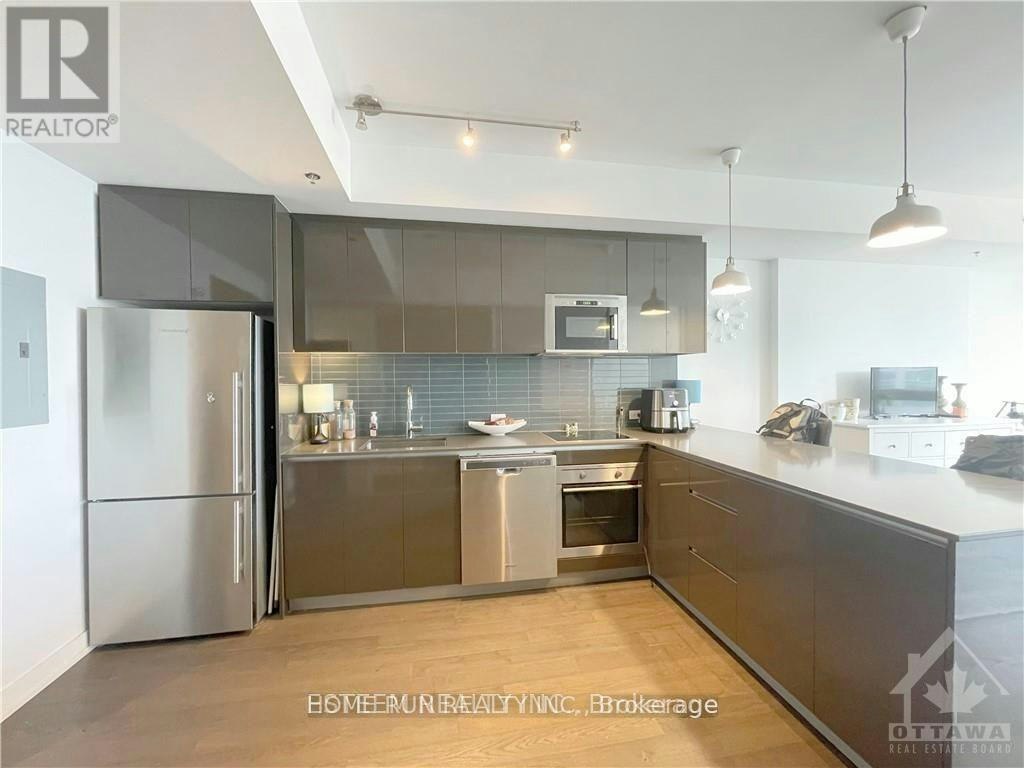 1602-199 Slater Street, Ottawa, ON, K1P 0C8 - 6