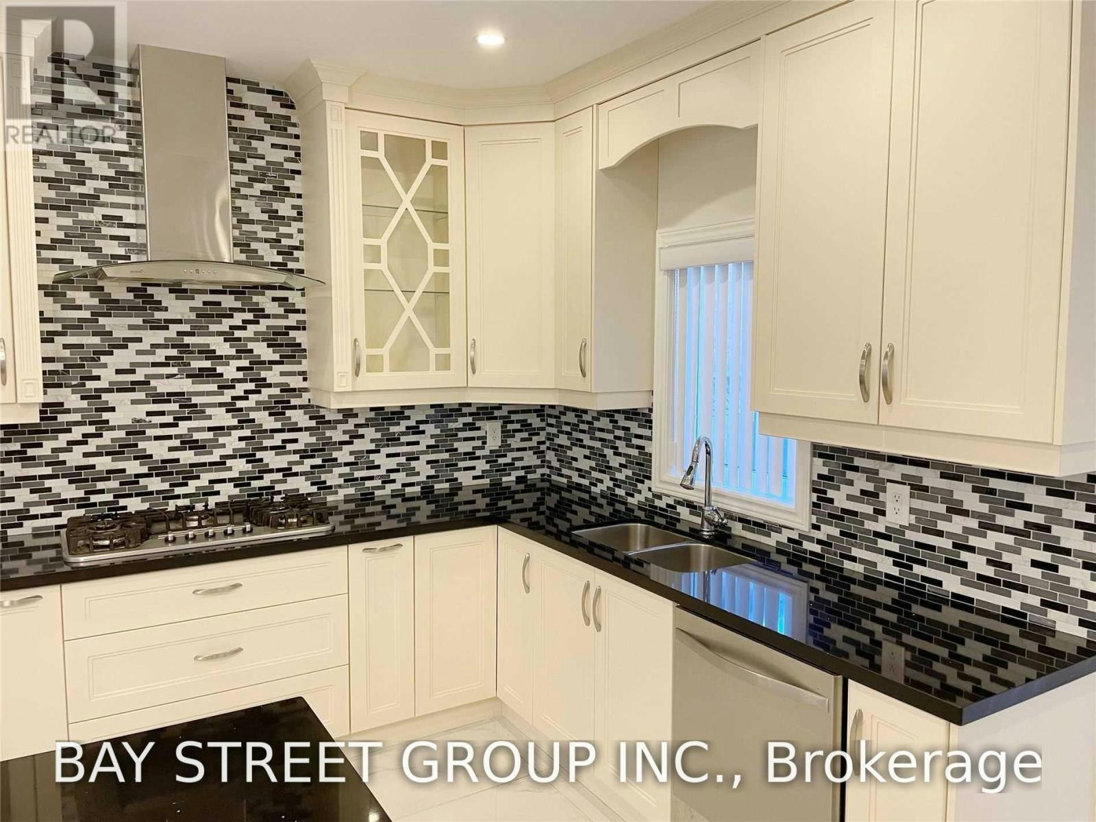 18 River Forest Street, Markham, ON, L3S 4H4 - 4
