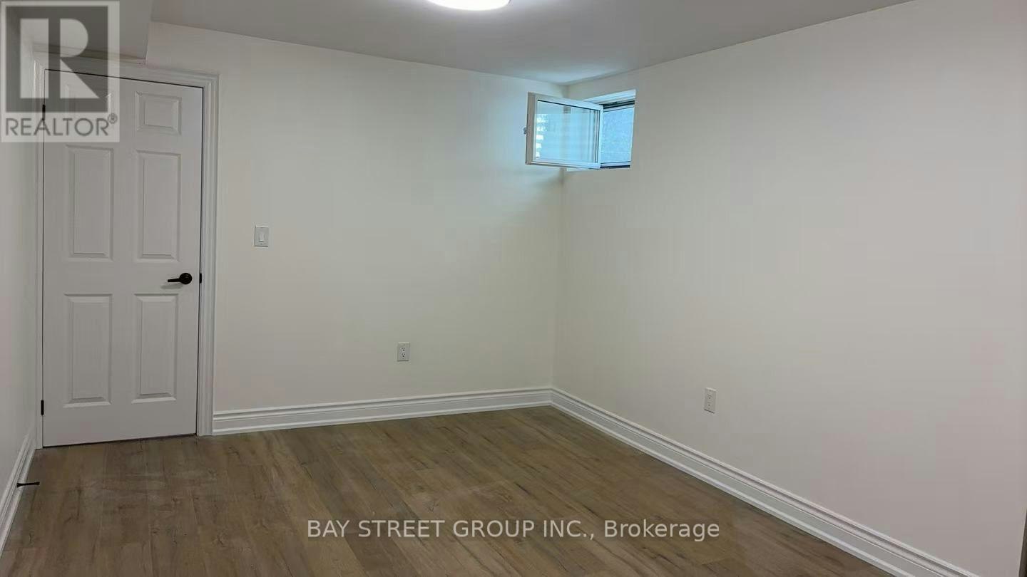 27 Sycamore Drive, Markham, ON, L3T 5V3 - 3