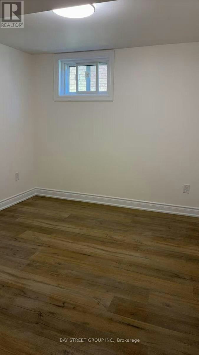 27 Sycamore Drive, Markham, ON, L3T 5V3 - 5