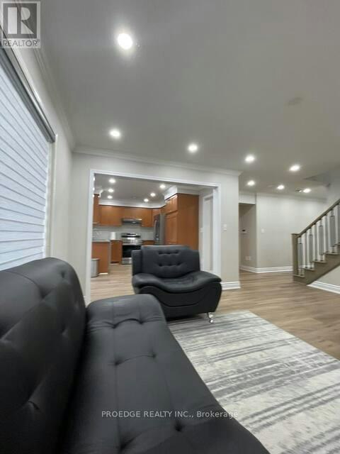 2357 Falkland Crescent, Oakville, ON, L6M 4Y1 - 3