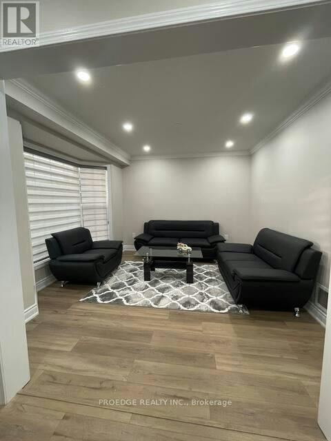 2357 Falkland Crescent, Oakville, ON, L6M 4Y1
