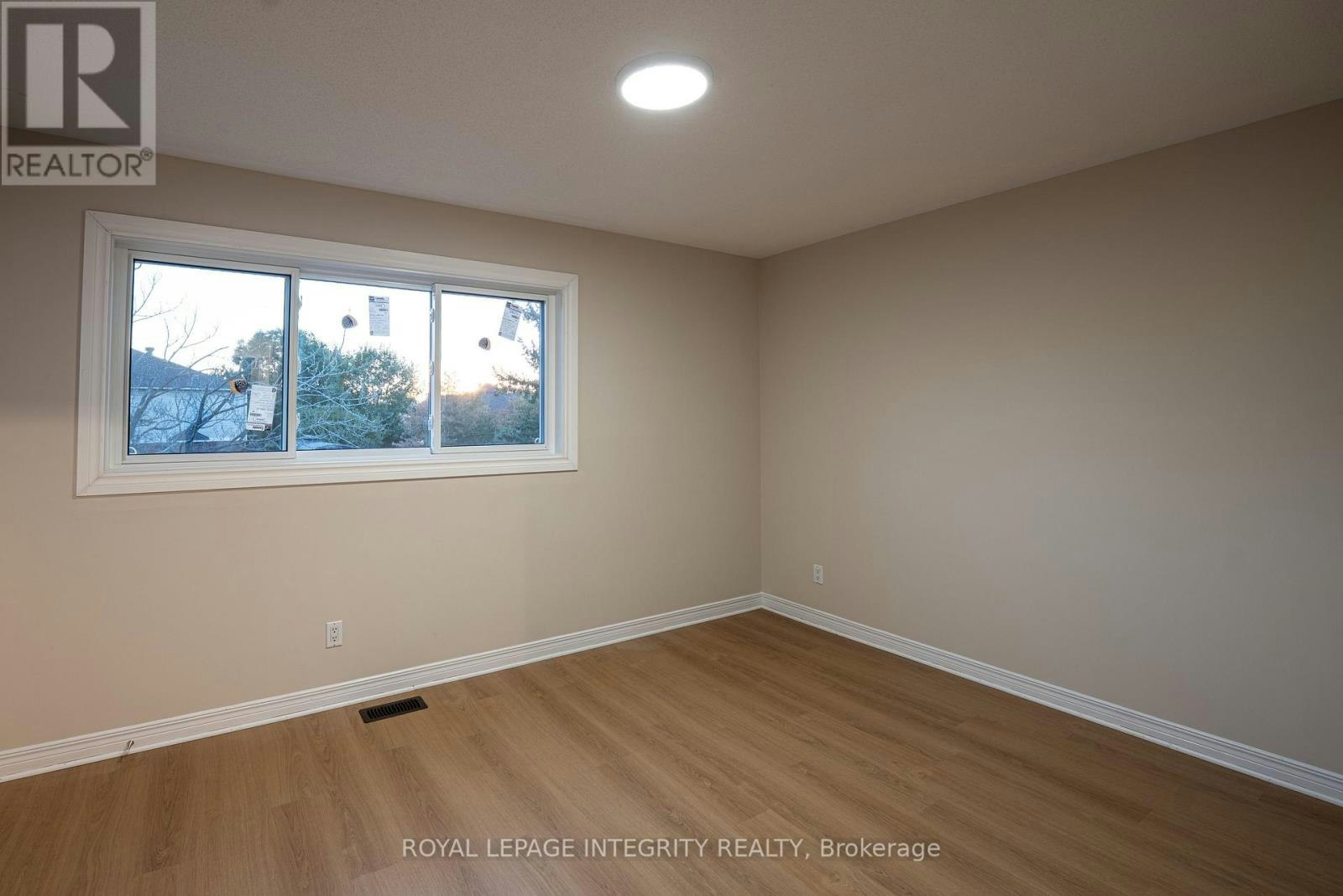 79 Forestglade Crescent, Ottawa, ON, K1G 5X4 - 11