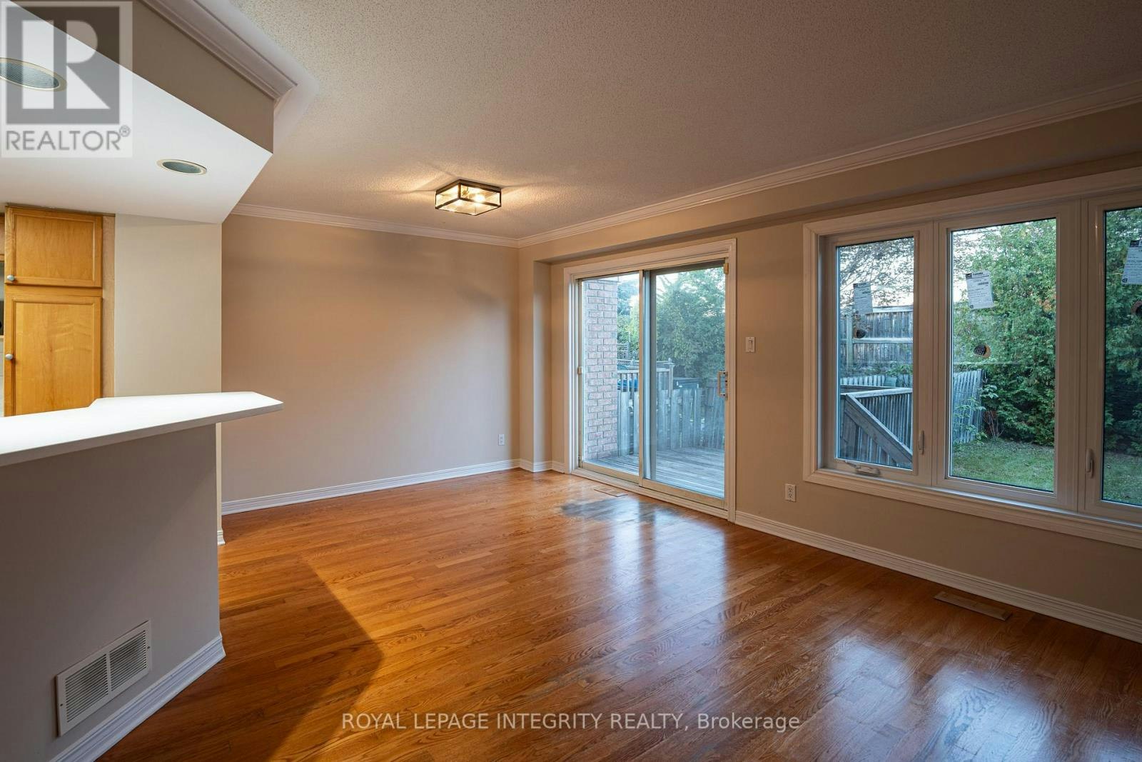 79 Forestglade Crescent, Ottawa, ON, K1G 5X4 - 10