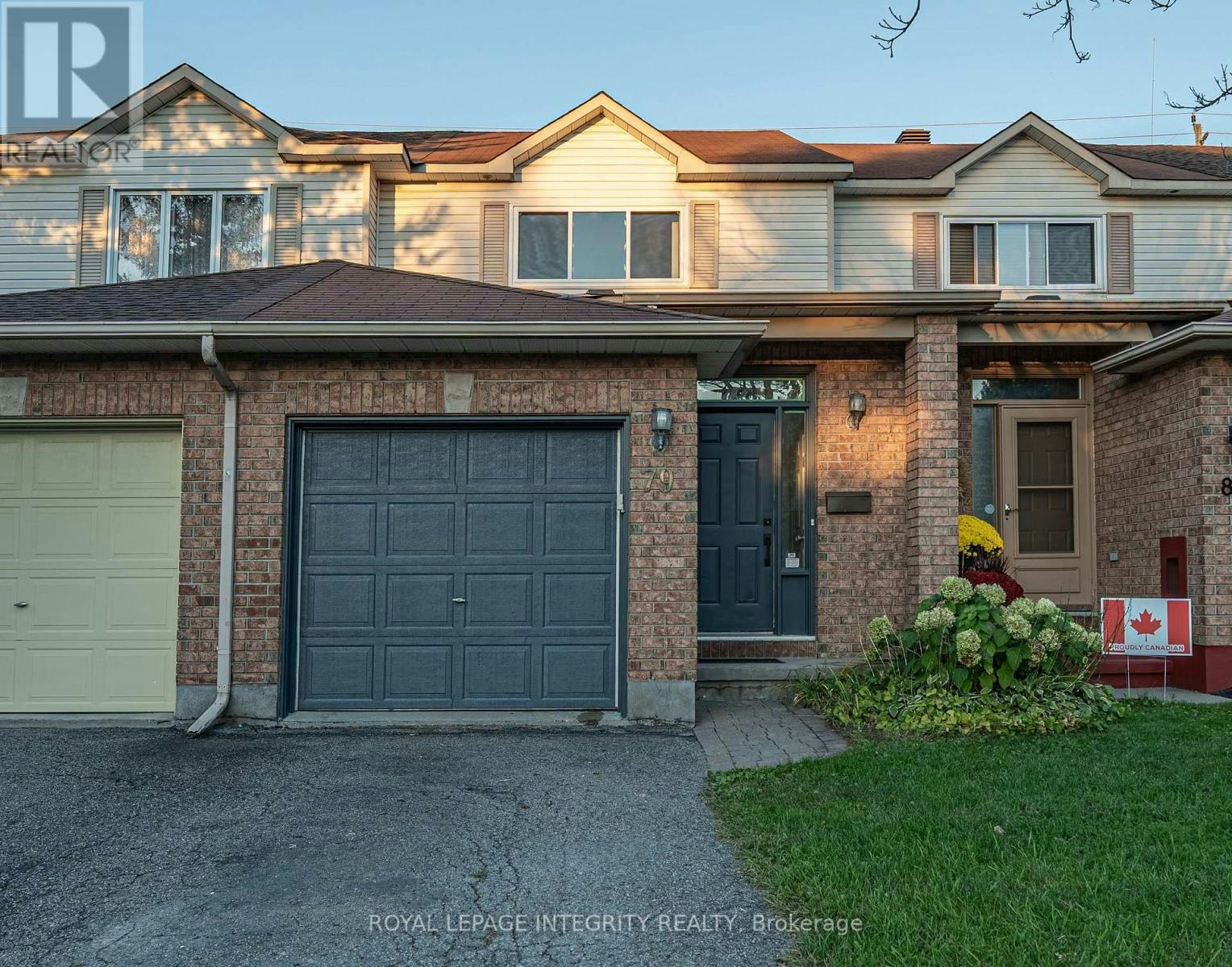 79 Forestglade Crescent, Ottawa, ON, K1G 5X4