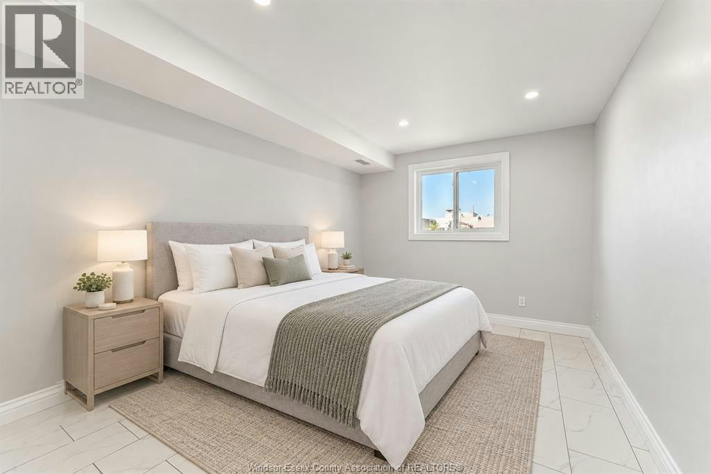 1315 Henry Ford Centre Drive, Windsor, ON, N8Y 2T9 - 4