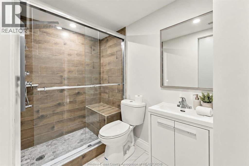 1315 Henry Ford Centre Drive, Windsor, ON, N8Y 2T9 - 3