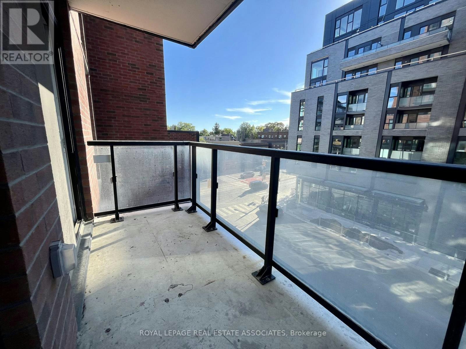 409-185 Alberta Avenue, Toronto, ON, M6C 1C5 - 3