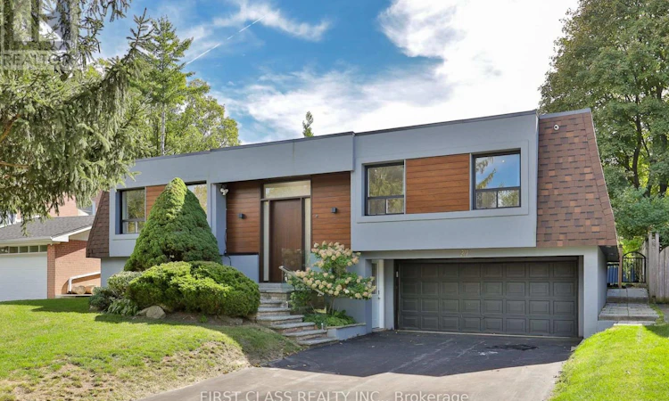 27 Delair Crescent