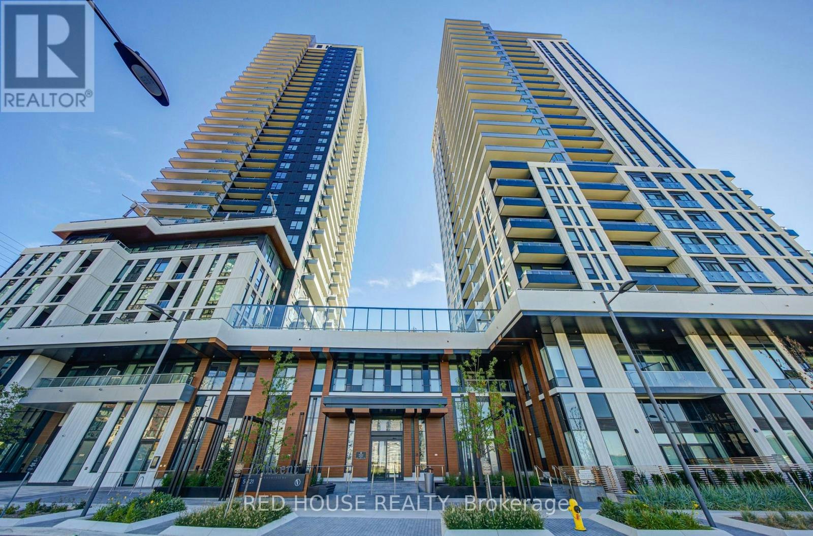 2002-5 Meadowdale Road, Vaughan, ON, L4K 0C7
