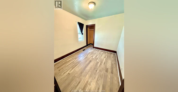 2244 Howard, Windsor, ON, N8X 3V1 - 5