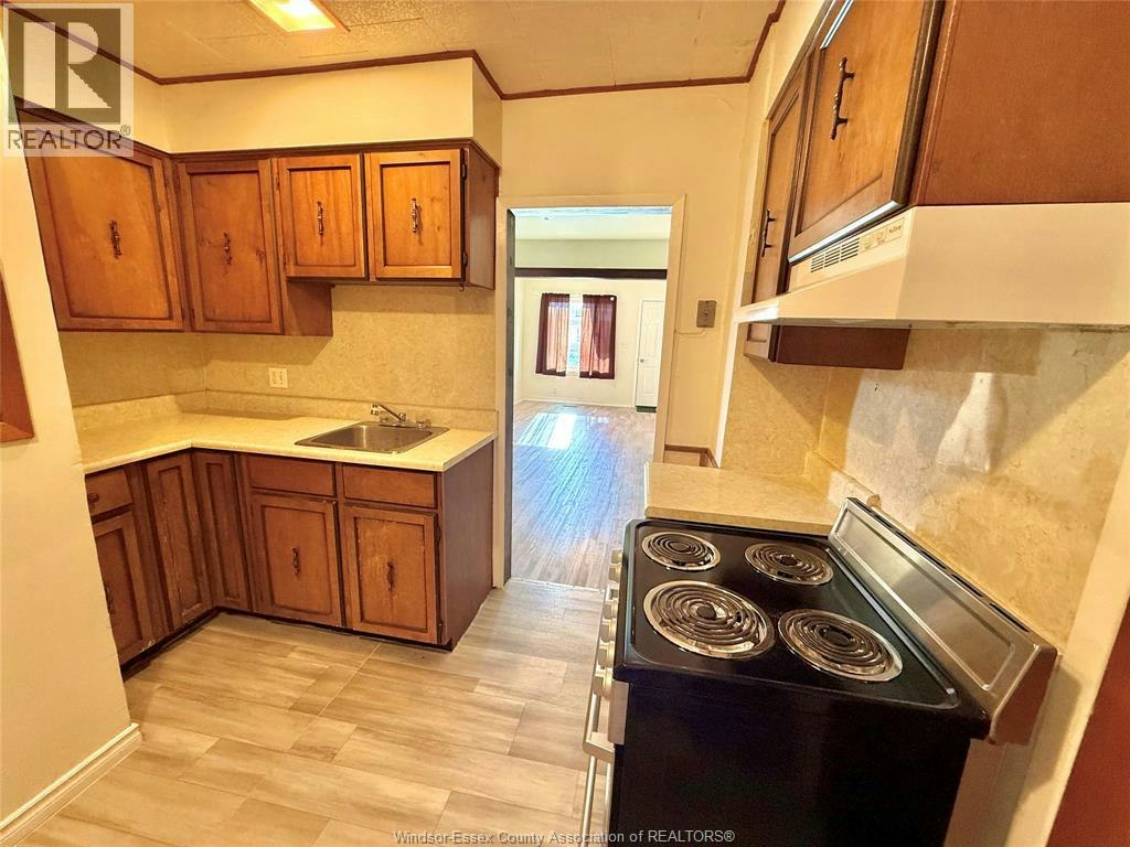 2244 Howard, Windsor, ON, N8X 3V1 - 7