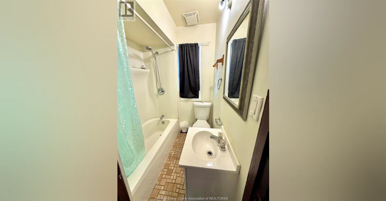 2244 Howard, Windsor, ON, N8X 3V1 - 6