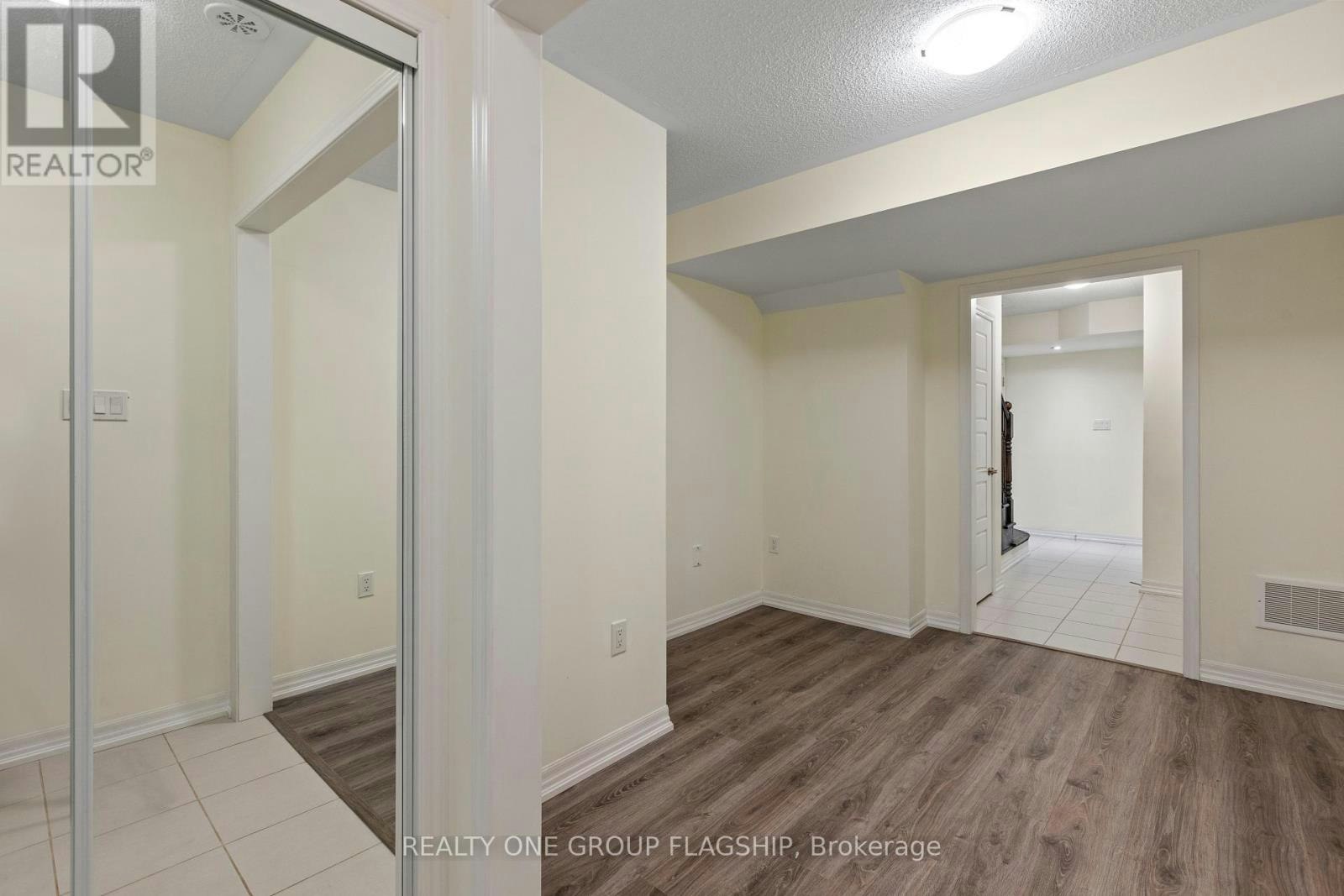 122 Christopher Road, Oakville, ON, L6H 0Y1 - 4