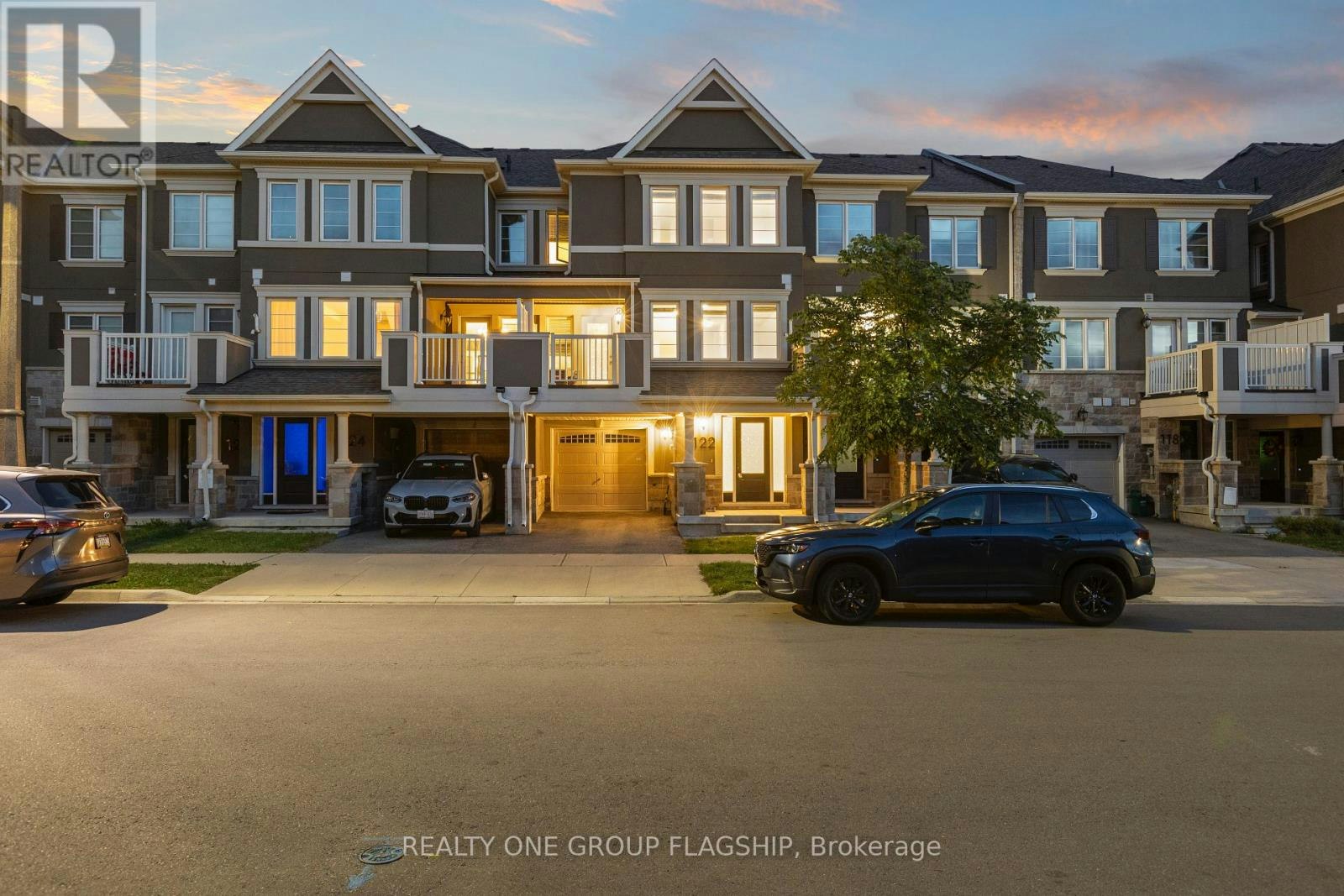 122 Christopher Road, Oakville, ON, L6H 0Y1