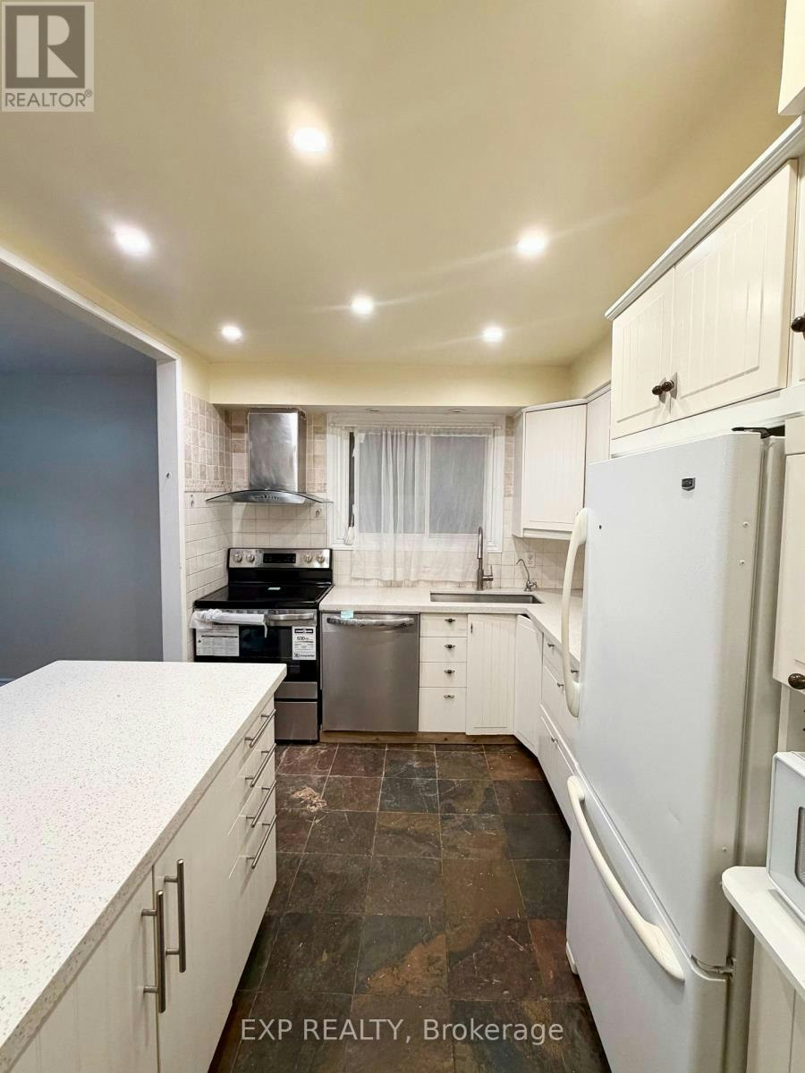 UPPER-119 Ingleside Drive, Kitchener, ON, N2M 2G9 - 2