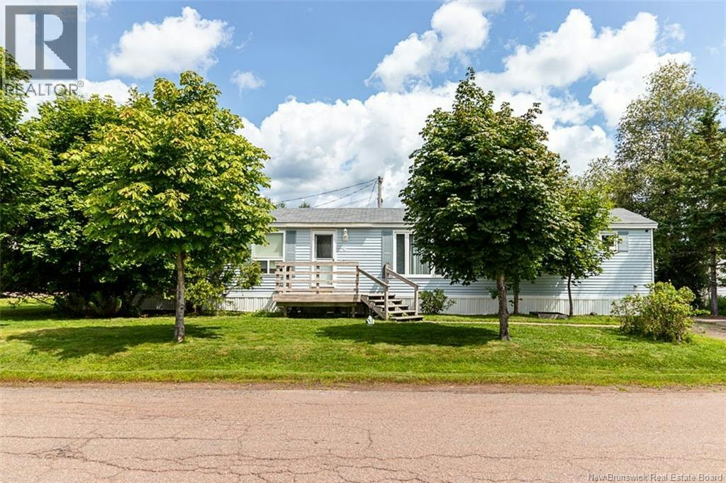 6 Lausanne Street, Moncton, NB, E1H 2Y4